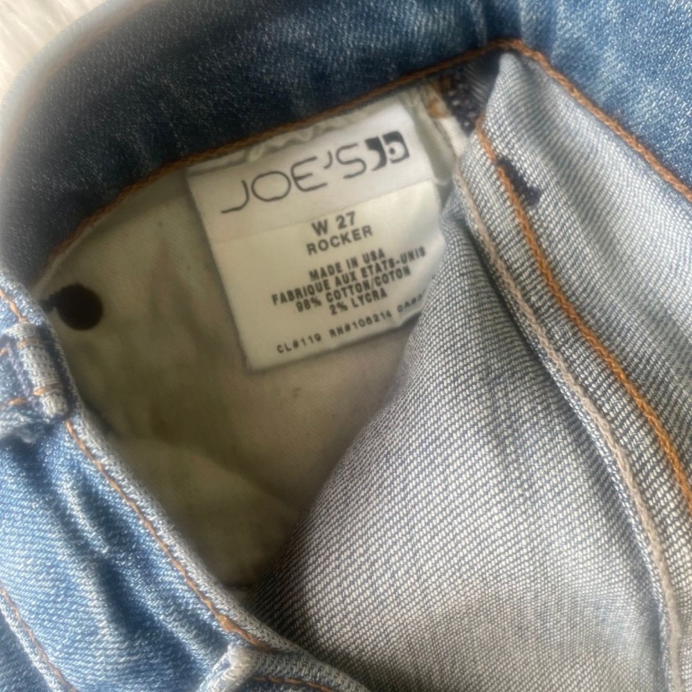 Joe's Jeans | W 27 Rocker | Medium Wash, Boot Cut, Low Rise - Picture 5 of 6